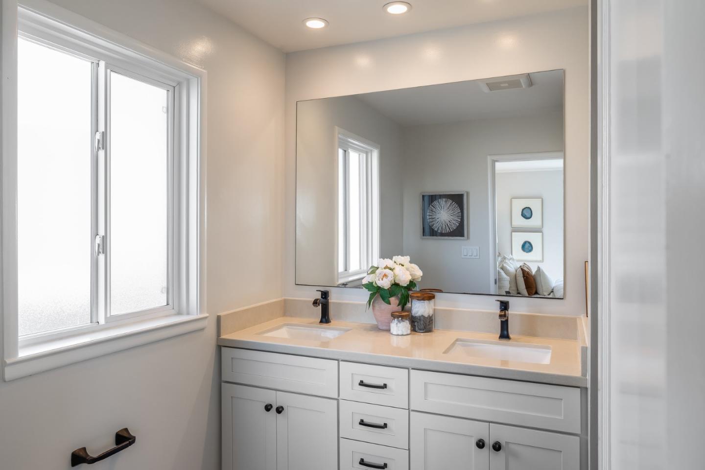 Detail Gallery Image 27 of 55 For 284 41st Ave, San Mateo,  CA 94403 - 4 Beds | 3 Baths
