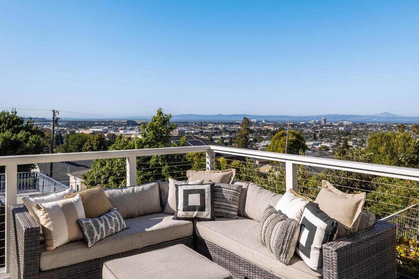 Detail Gallery Image 46 of 55 For 284 41st Ave, San Mateo,  CA 94403 - 4 Beds | 3 Baths