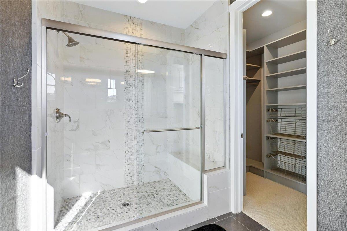 Detail Gallery Image 34 of 62 For 324 Cherokee Loop, Mountain View,  CA 94043 - 3 Beds | 3/1 Baths