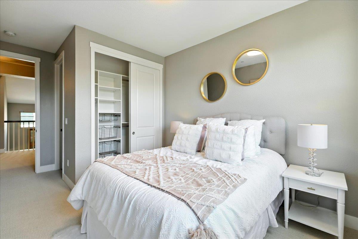 Detail Gallery Image 39 of 62 For 324 Cherokee Loop, Mountain View,  CA 94043 - 3 Beds | 3/1 Baths
