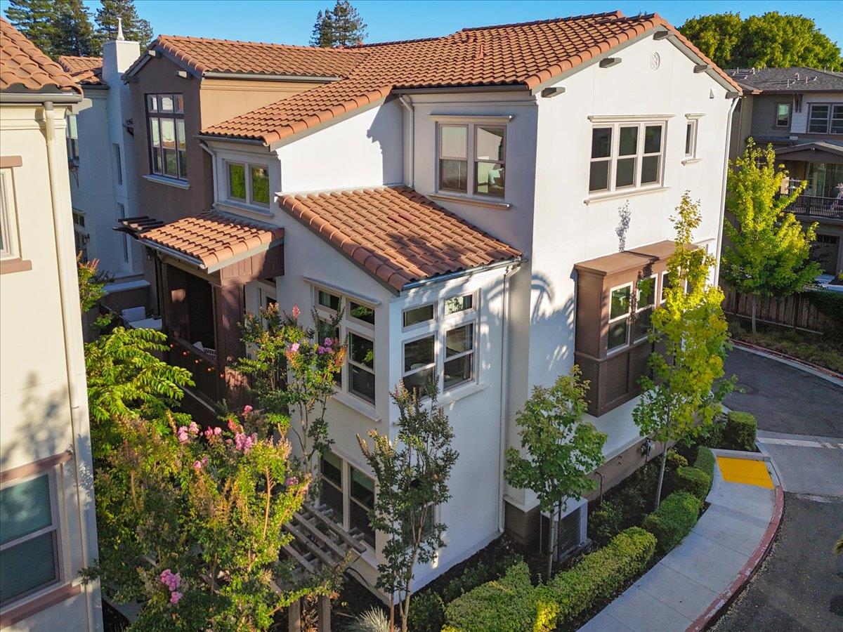 Detail Gallery Image 48 of 62 For 324 Cherokee Loop, Mountain View,  CA 94043 - 3 Beds | 3/1 Baths
