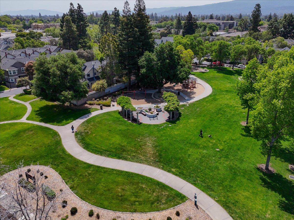 Detail Gallery Image 59 of 62 For 324 Cherokee Loop, Mountain View,  CA 94043 - 3 Beds | 3/1 Baths