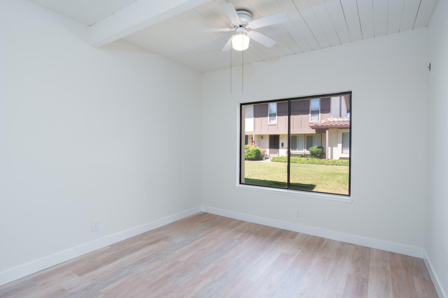 Detail Gallery Image 11 of 19 For 175 Brahms Way, Sunnyvale,  CA 94087 - 2 Beds | 1 Baths