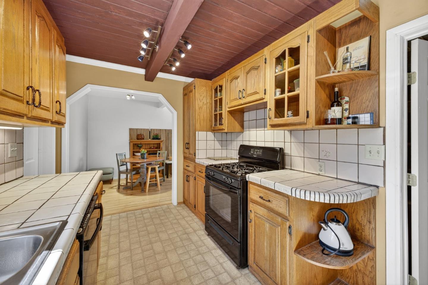 Detail Gallery Image 10 of 44 For 848 Kenneth Ave, Campbell,  CA 95008 - 4 Beds | 2 Baths
