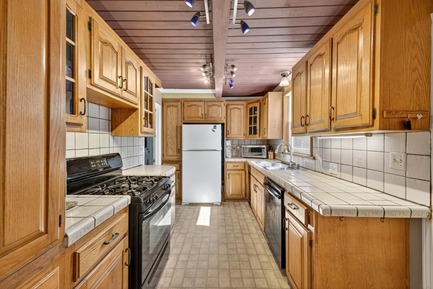 Detail Gallery Image 7 of 44 For 848 Kenneth Ave, Campbell,  CA 95008 - 4 Beds | 2 Baths