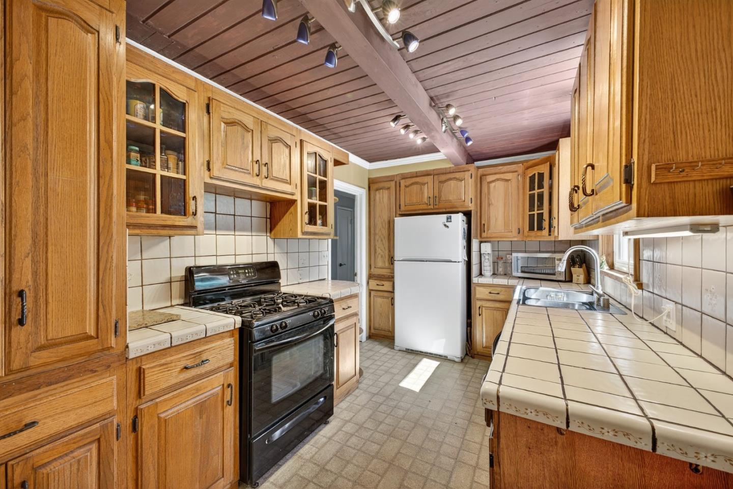 Detail Gallery Image 8 of 44 For 848 Kenneth Ave, Campbell,  CA 95008 - 4 Beds | 2 Baths