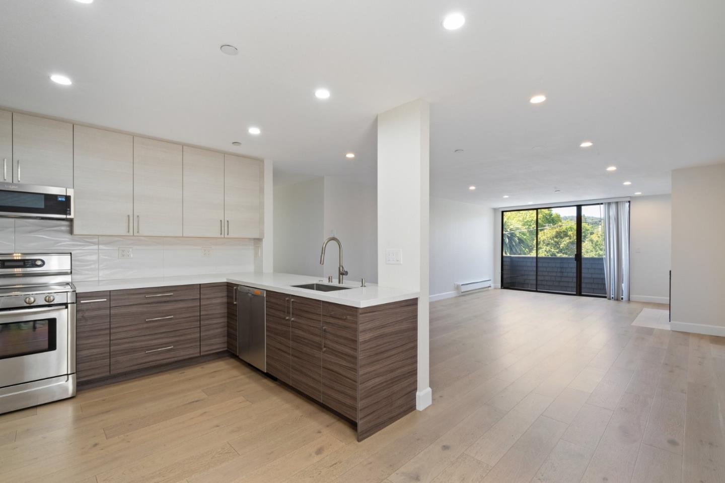 Detail Gallery Image 15 of 50 For 1500 Sherman Ave 3d,  Burlingame,  CA 94010 - 2 Beds | 2 Baths