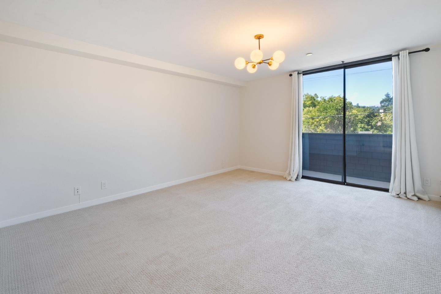 Detail Gallery Image 18 of 50 For 1500 Sherman Ave 3d,  Burlingame,  CA 94010 - 2 Beds | 2 Baths