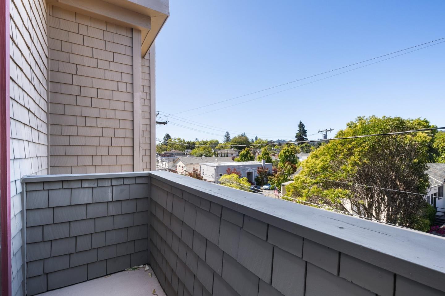 Detail Gallery Image 20 of 50 For 1500 Sherman Ave 3d,  Burlingame,  CA 94010 - 2 Beds | 2 Baths