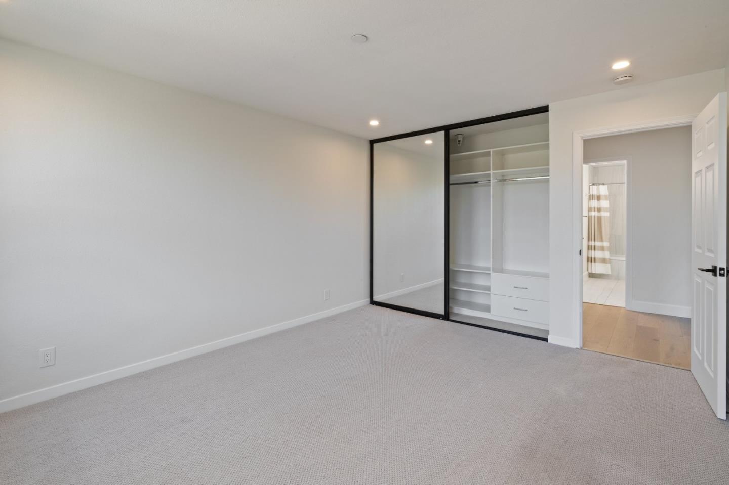 Detail Gallery Image 30 of 50 For 1500 Sherman Ave 3d,  Burlingame,  CA 94010 - 2 Beds | 2 Baths