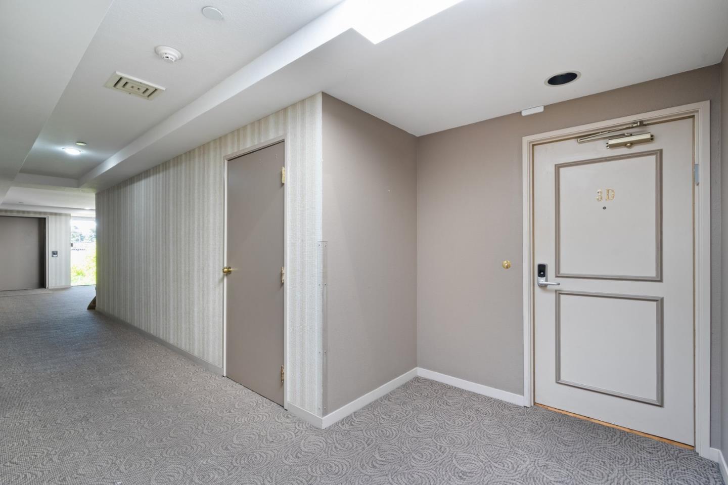 Detail Gallery Image 35 of 50 For 1500 Sherman Ave 3d,  Burlingame,  CA 94010 - 2 Beds | 2 Baths