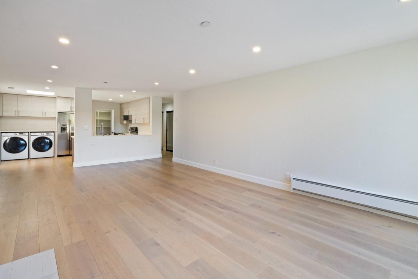 Detail Gallery Image 8 of 50 For 1500 Sherman Ave 3d,  Burlingame,  CA 94010 - 2 Beds | 2 Baths