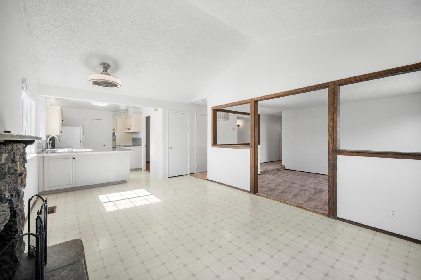 Detail Gallery Image 3 of 19 For 357 El Portal Way, San Jose,  CA 95123 - 4 Beds | 2 Baths