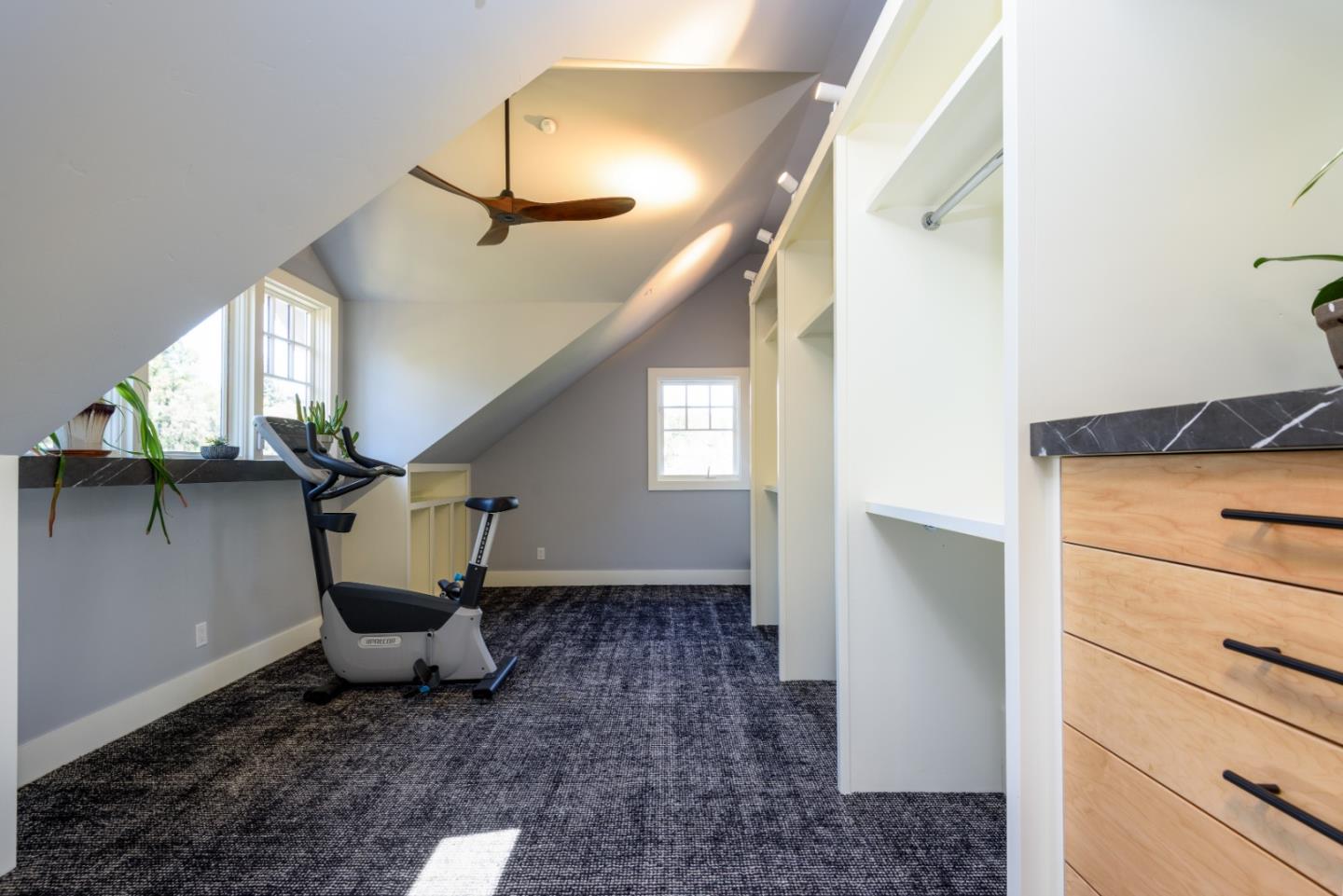 Detail Gallery Image 21 of 44 For 602 Vista Dr, Redwood City,  CA 94062 - 4 Beds | 4/1 Baths