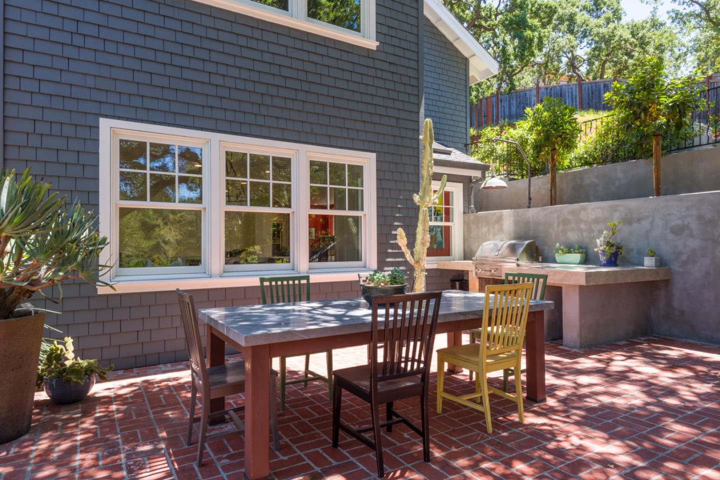 Detail Gallery Image 33 of 44 For 602 Vista Dr, Redwood City,  CA 94062 - 4 Beds | 4/1 Baths