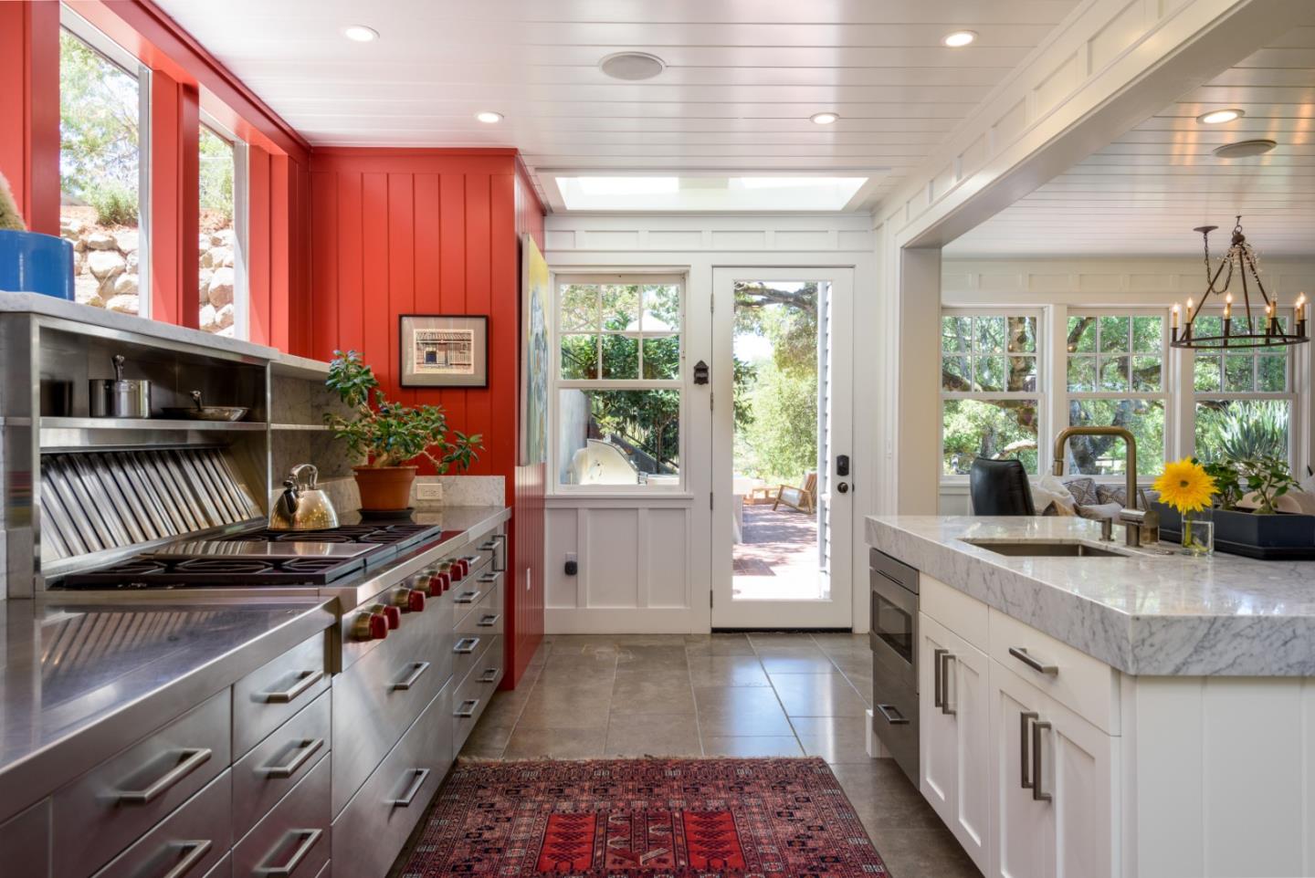 Detail Gallery Image 9 of 44 For 602 Vista Dr, Redwood City,  CA 94062 - 4 Beds | 4/1 Baths