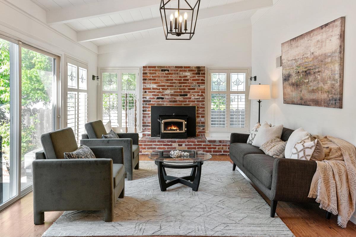 Detail Gallery Image 11 of 28 For 1632 Ralston Ave, Belmont,  CA 94002 - 4 Beds | 2 Baths