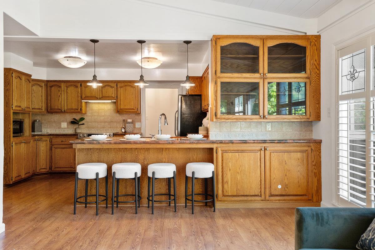 Detail Gallery Image 12 of 28 For 1632 Ralston Ave, Belmont,  CA 94002 - 4 Beds | 2 Baths