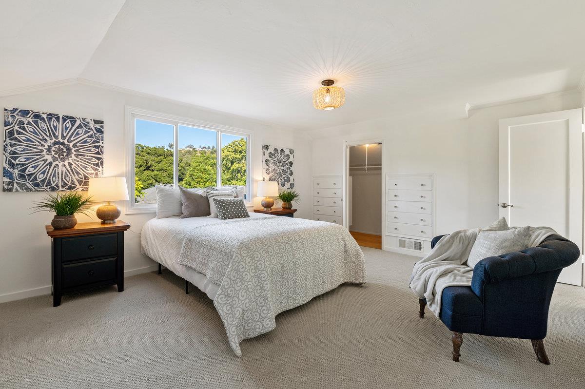 Detail Gallery Image 15 of 28 For 1632 Ralston Ave, Belmont,  CA 94002 - 4 Beds | 2 Baths