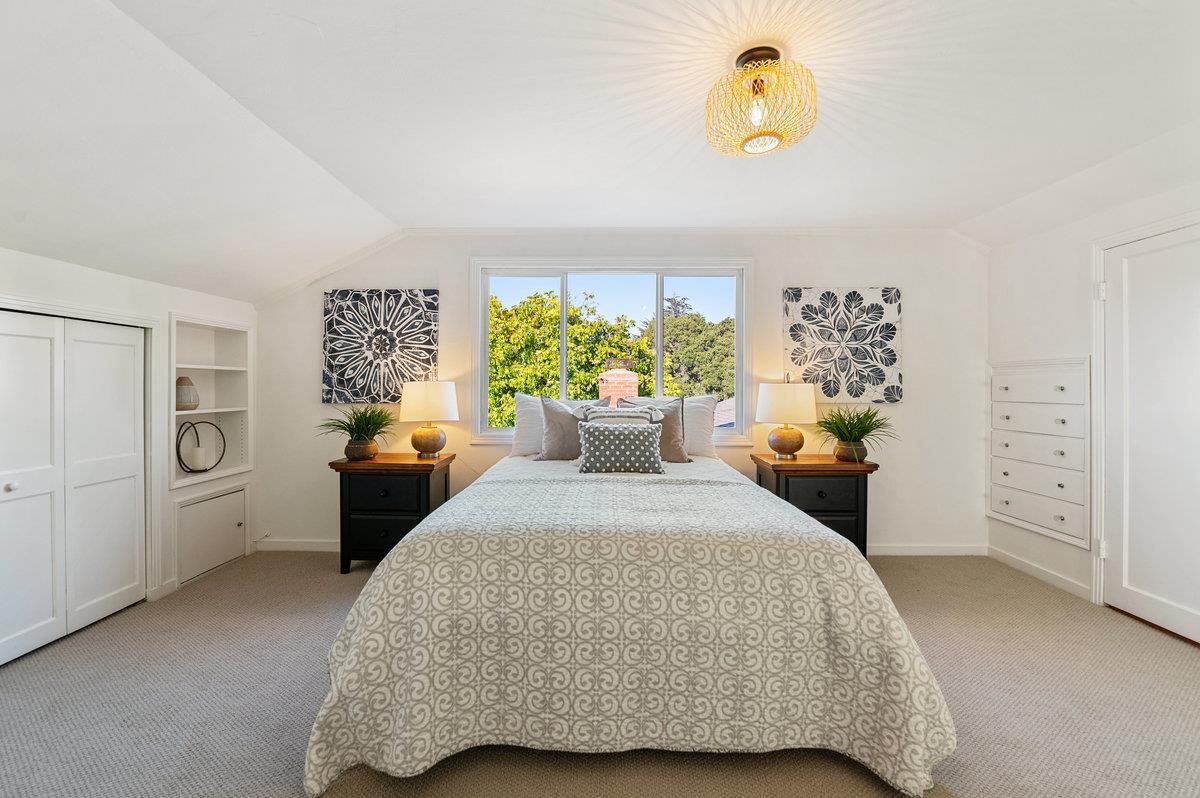 Detail Gallery Image 16 of 28 For 1632 Ralston Ave, Belmont,  CA 94002 - 4 Beds | 2 Baths
