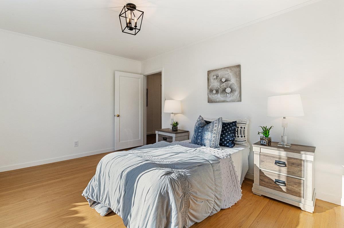 Detail Gallery Image 22 of 28 For 1632 Ralston Ave, Belmont,  CA 94002 - 4 Beds | 2 Baths