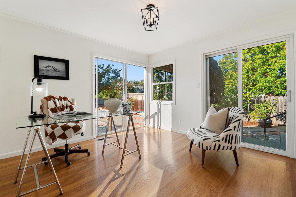 Detail Gallery Image 25 of 28 For 1632 Ralston Ave, Belmont,  CA 94002 - 4 Beds | 2 Baths