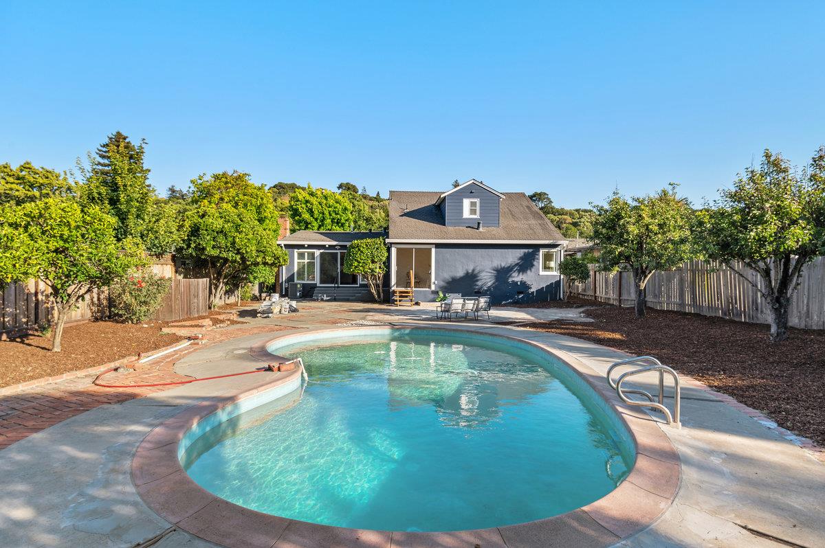Detail Gallery Image 27 of 28 For 1632 Ralston Ave, Belmont,  CA 94002 - 4 Beds | 2 Baths