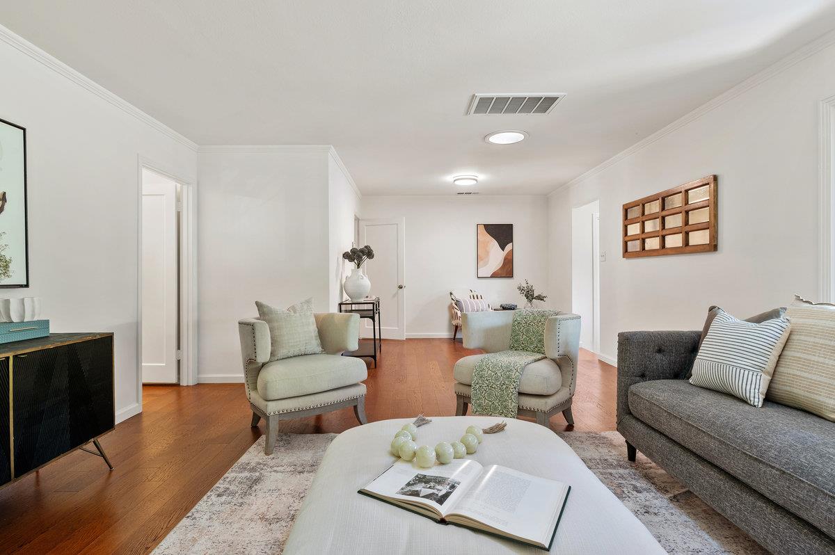 Detail Gallery Image 4 of 28 For 1632 Ralston Ave, Belmont,  CA 94002 - 4 Beds | 2 Baths