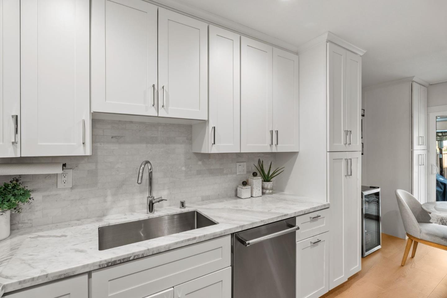 Detail Gallery Image 11 of 23 For 766 Pollard Rd, Los Gatos,  CA 95032 - 3 Beds | 2/1 Baths