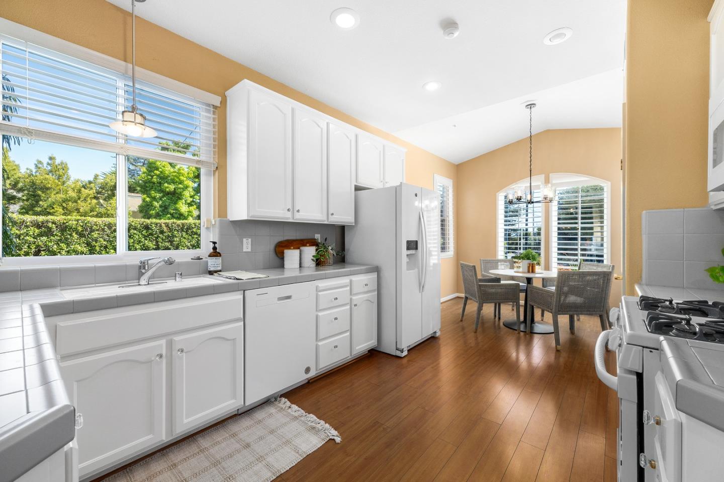 Detail Gallery Image 17 of 38 For 102 Spanish Bay Dr, Aptos,  CA 95003 - 3 Beds | 2 Baths