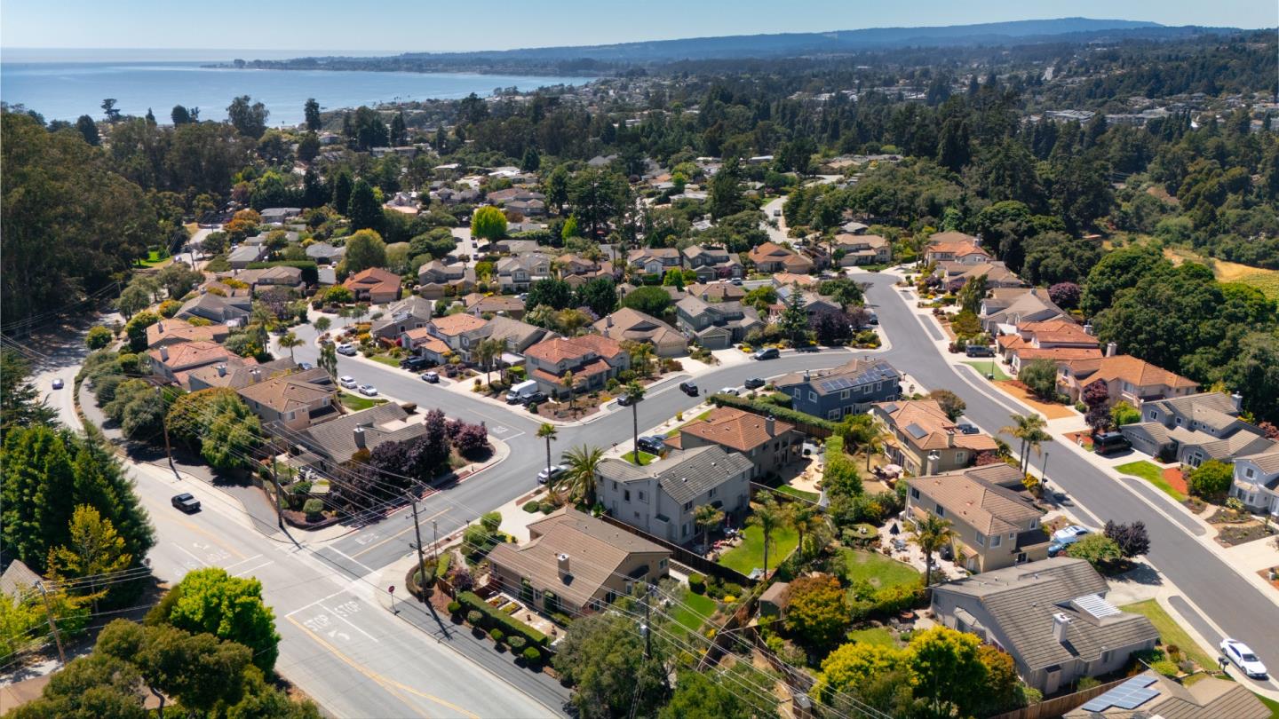 Detail Gallery Image 37 of 38 For 102 Spanish Bay Dr, Aptos,  CA 95003 - 3 Beds | 2 Baths