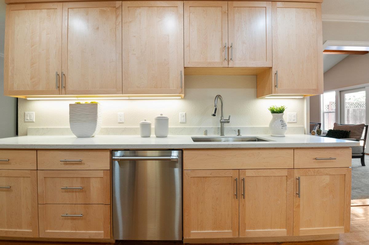 Detail Gallery Image 13 of 42 For 2580 Princeton Dr, San Bruno,  CA 94066 - 4 Beds | 3 Baths