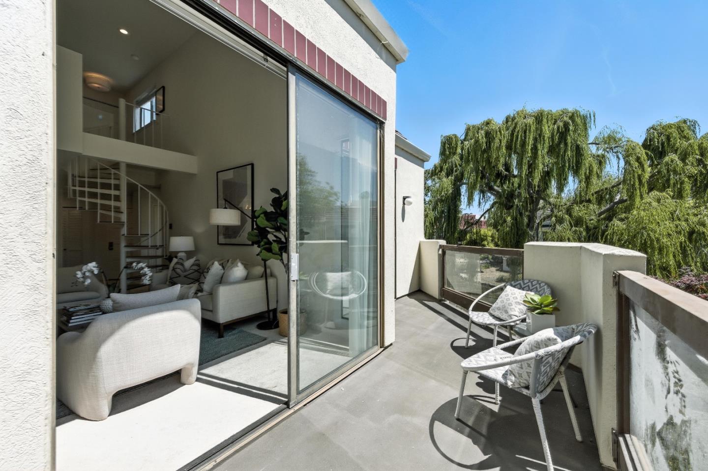 Detail Gallery Image 24 of 34 For 221 Shorebird Cir, Redwood Shores,  CA 94065 - 2 Beds | 2 Baths