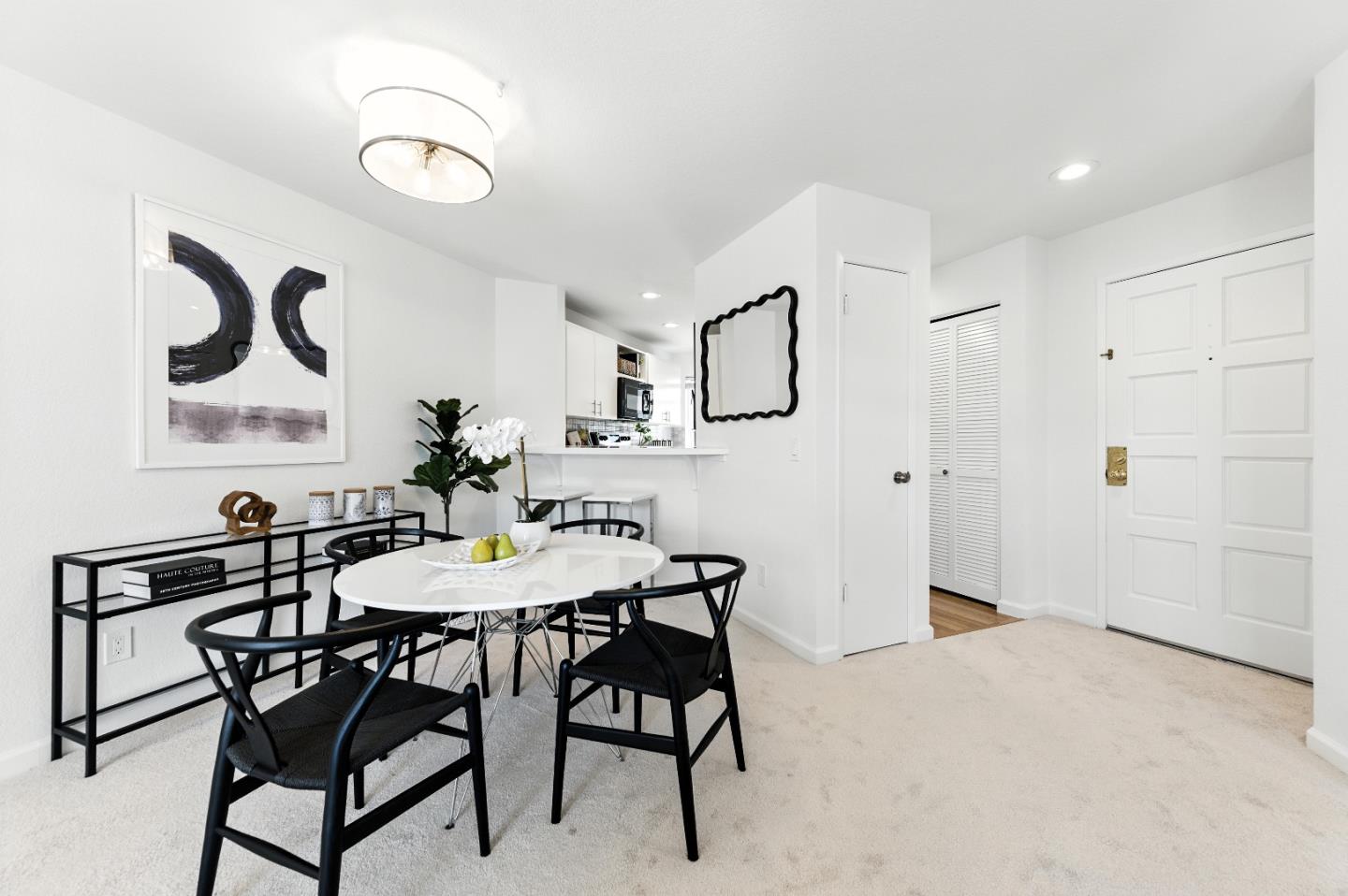 Detail Gallery Image 5 of 34 For 221 Shorebird Cir, Redwood Shores,  CA 94065 - 2 Beds | 2 Baths