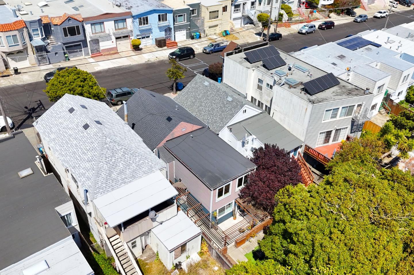 Detail Gallery Image 5 of 55 For 275 Teddy Ave, San Francisco,  CA 94134 - 3 Beds | 2 Baths