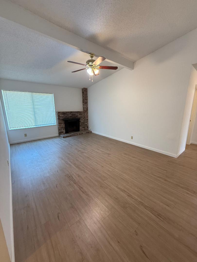 Detail Gallery Image 2 of 11 For 203 Pemba Ct, San Jose,  CA 95119 - 3 Beds | 2 Baths