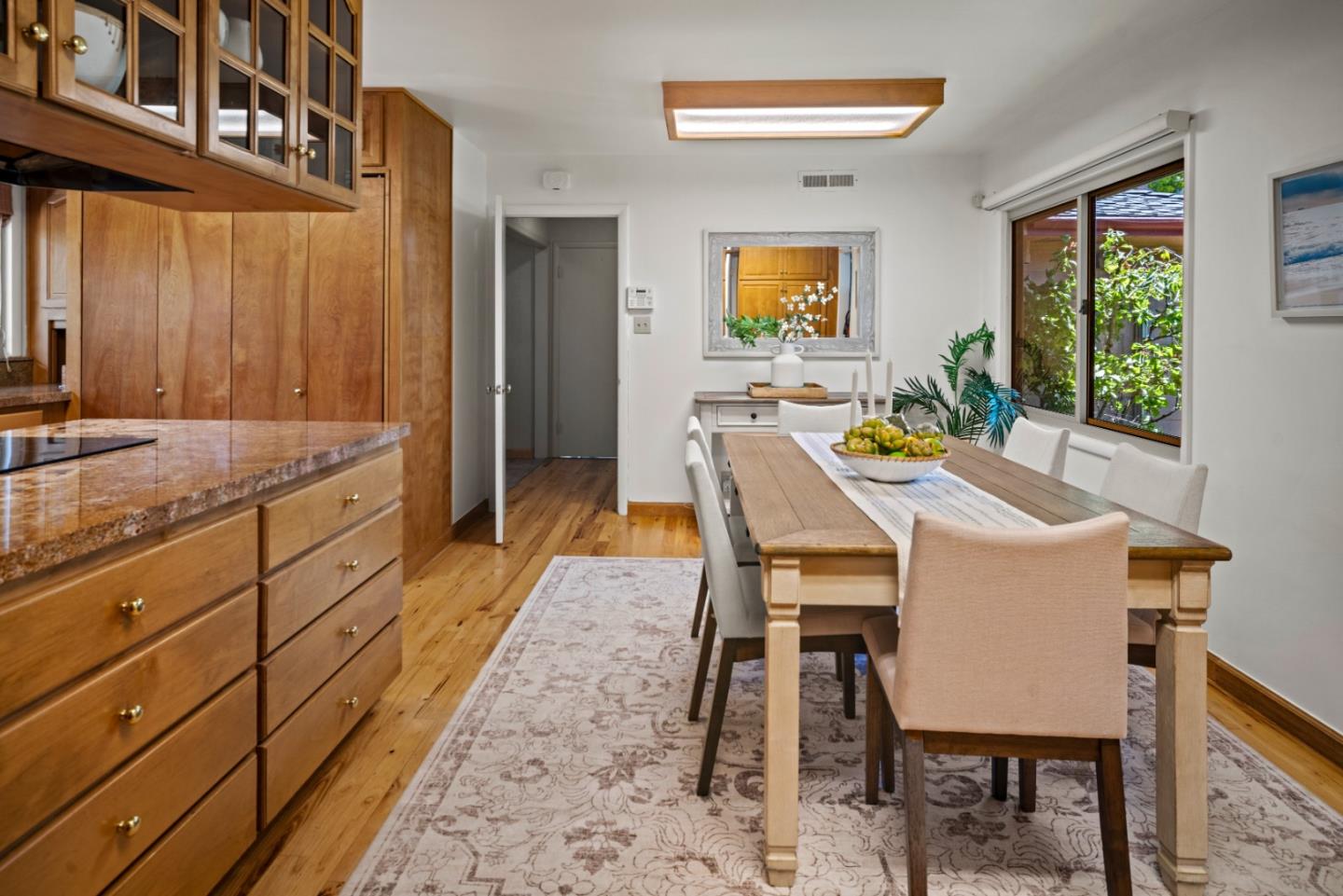 Detail Gallery Image 14 of 43 For 30 Santa Ana Dr, Salinas,  CA 93901 - 4 Beds | 3 Baths