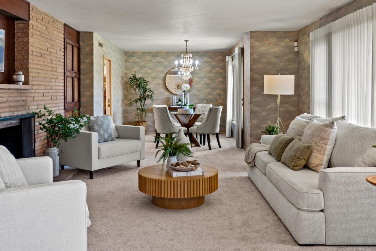 Detail Gallery Image 3 of 43 For 30 Santa Ana Dr, Salinas,  CA 93901 - 4 Beds | 3 Baths