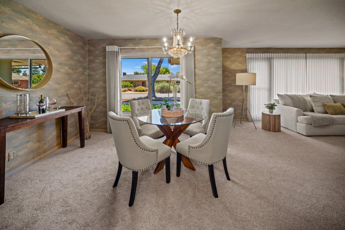 Detail Gallery Image 8 of 43 For 30 Santa Ana Dr, Salinas,  CA 93901 - 4 Beds | 3 Baths