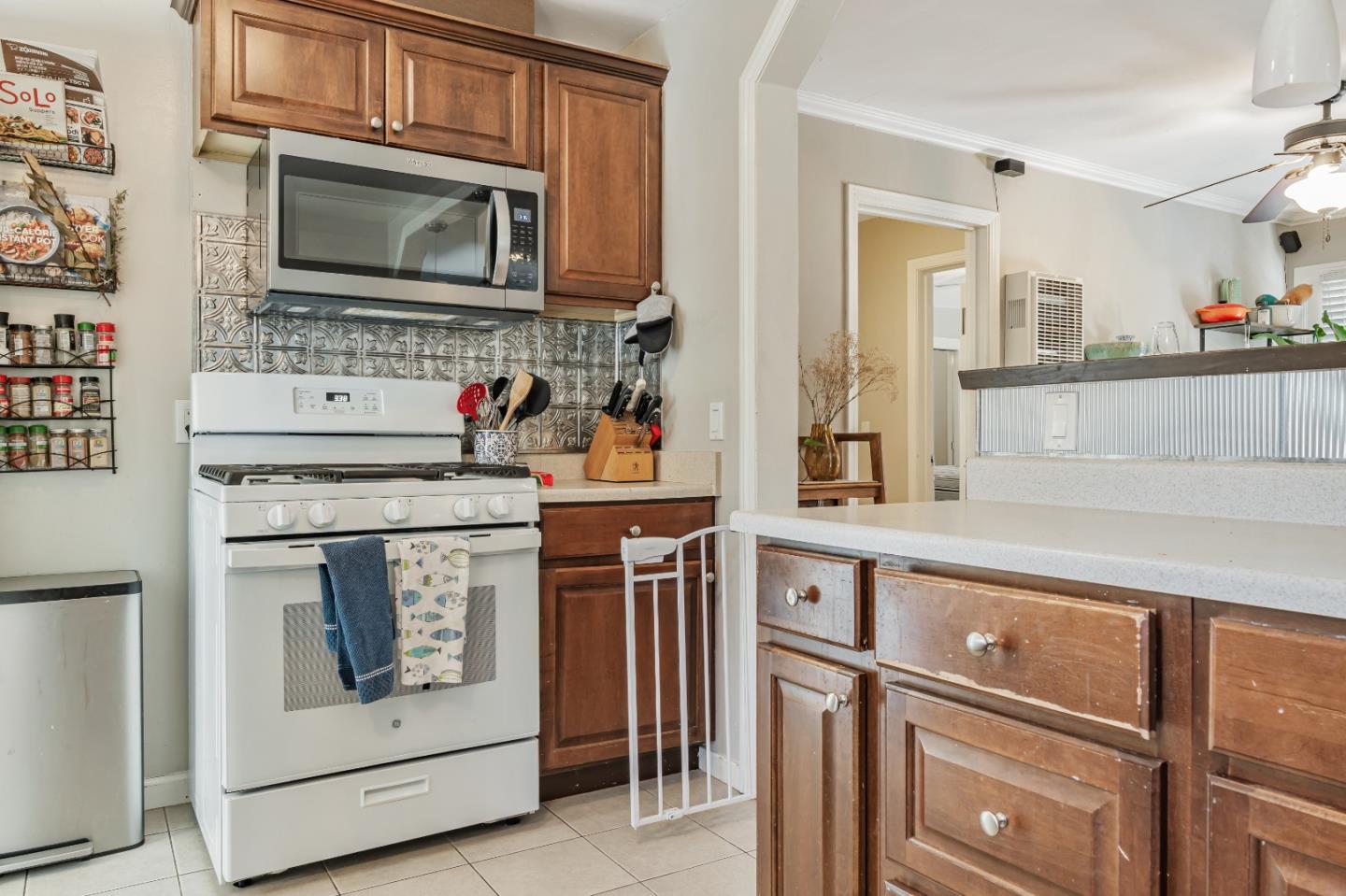 Detail Gallery Image 12 of 25 For 1522 Hudson St, Redwood City,  CA 94061 - – Beds | – Baths