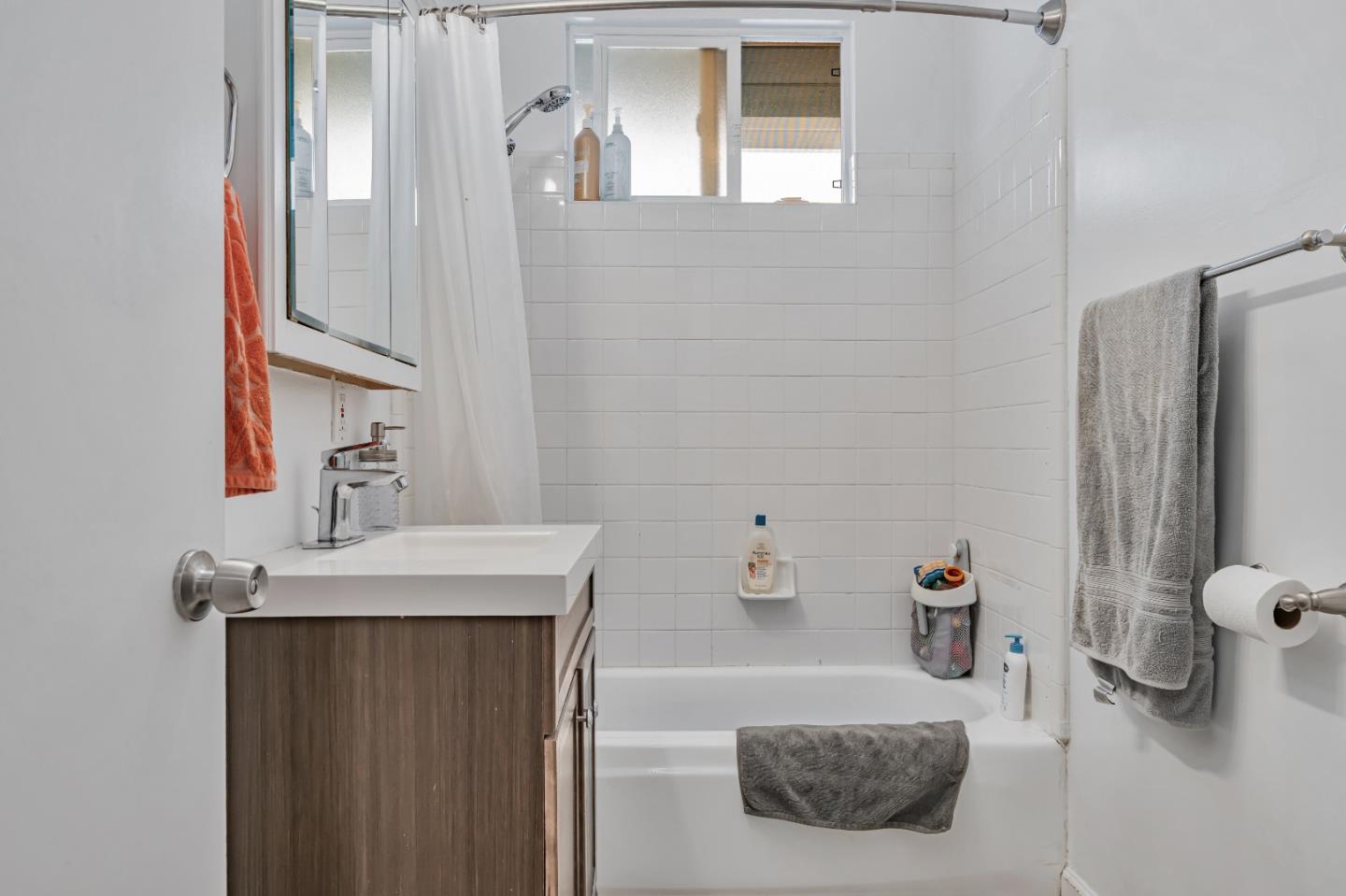 Detail Gallery Image 13 of 25 For 1522 Hudson St, Redwood City,  CA 94061 - – Beds | – Baths