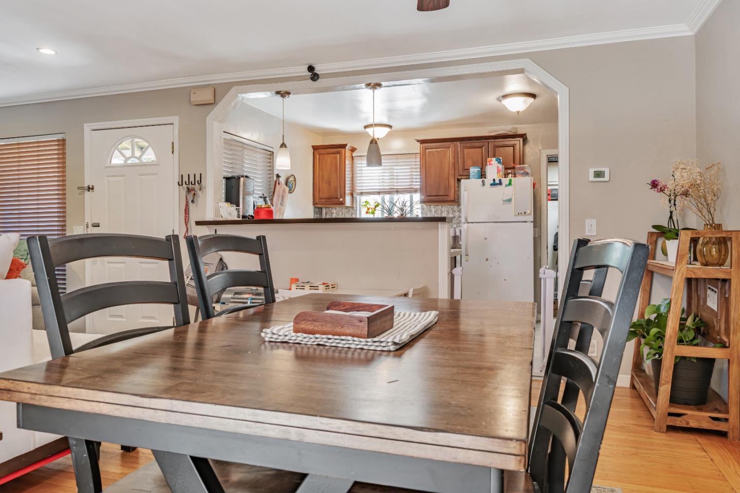 Detail Gallery Image 8 of 25 For 1522 Hudson St, Redwood City,  CA 94061 - – Beds | – Baths