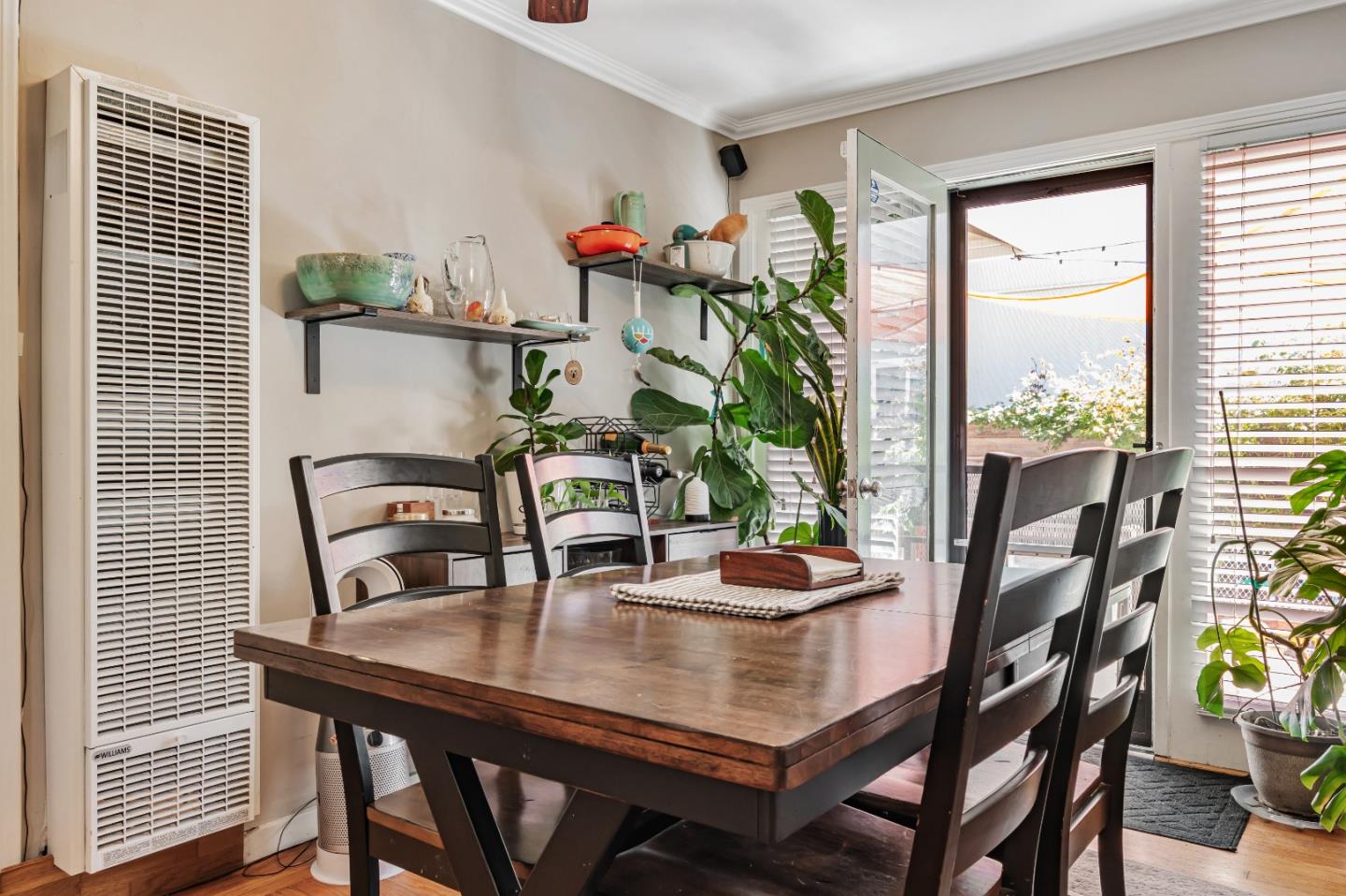 Detail Gallery Image 9 of 25 For 1522 Hudson St, Redwood City,  CA 94061 - – Beds | – Baths