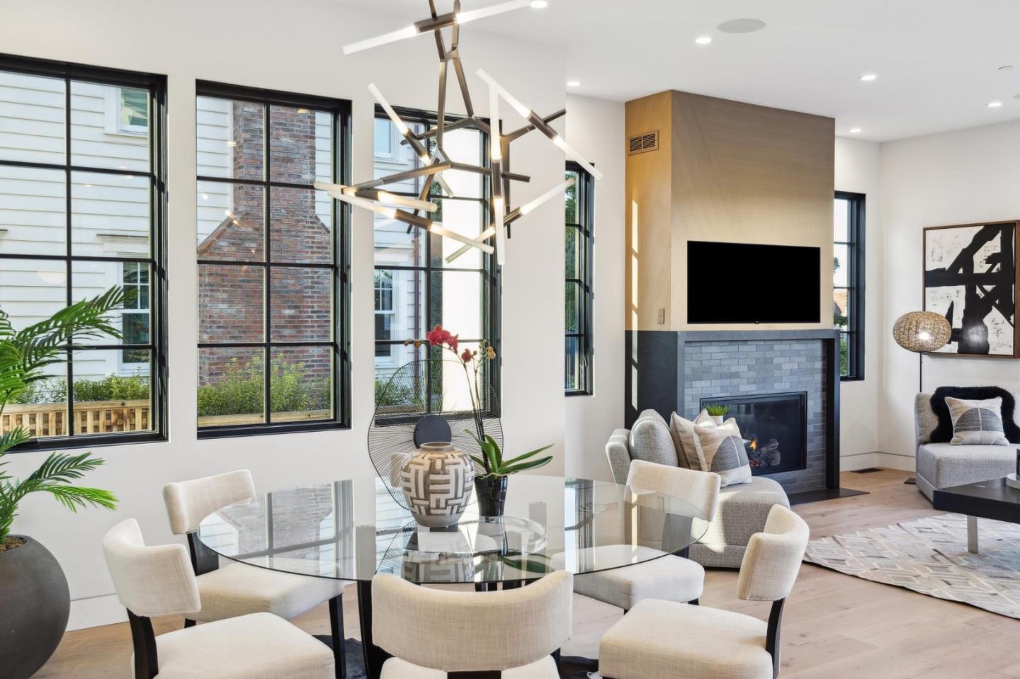 Detail Gallery Image 22 of 65 For 128 Elm Ave, Burlingame,  CA 94010 - 6 Beds | 7/1 Baths