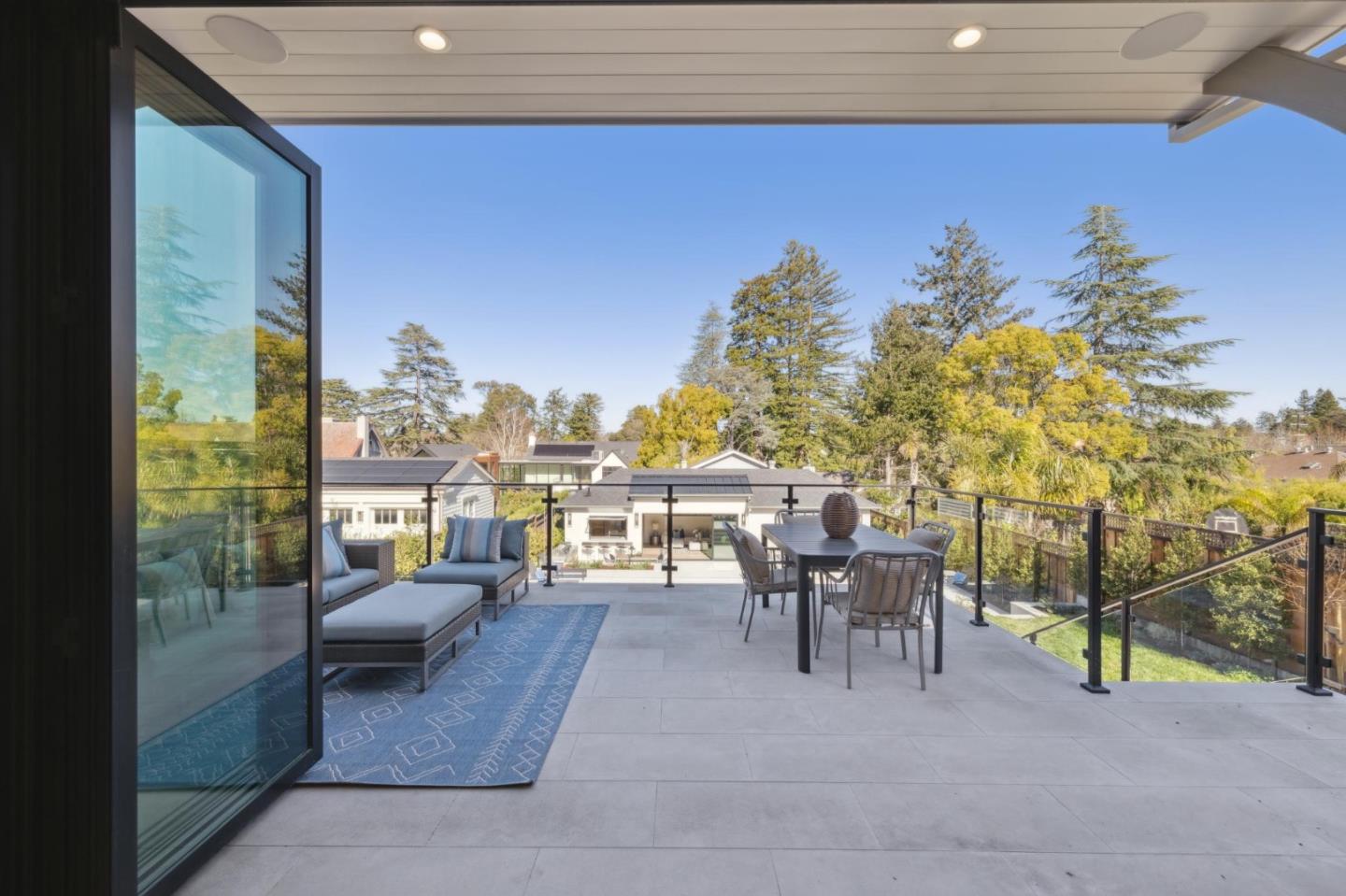 Detail Gallery Image 29 of 65 For 128 Elm Ave, Burlingame,  CA 94010 - 6 Beds | 7/1 Baths