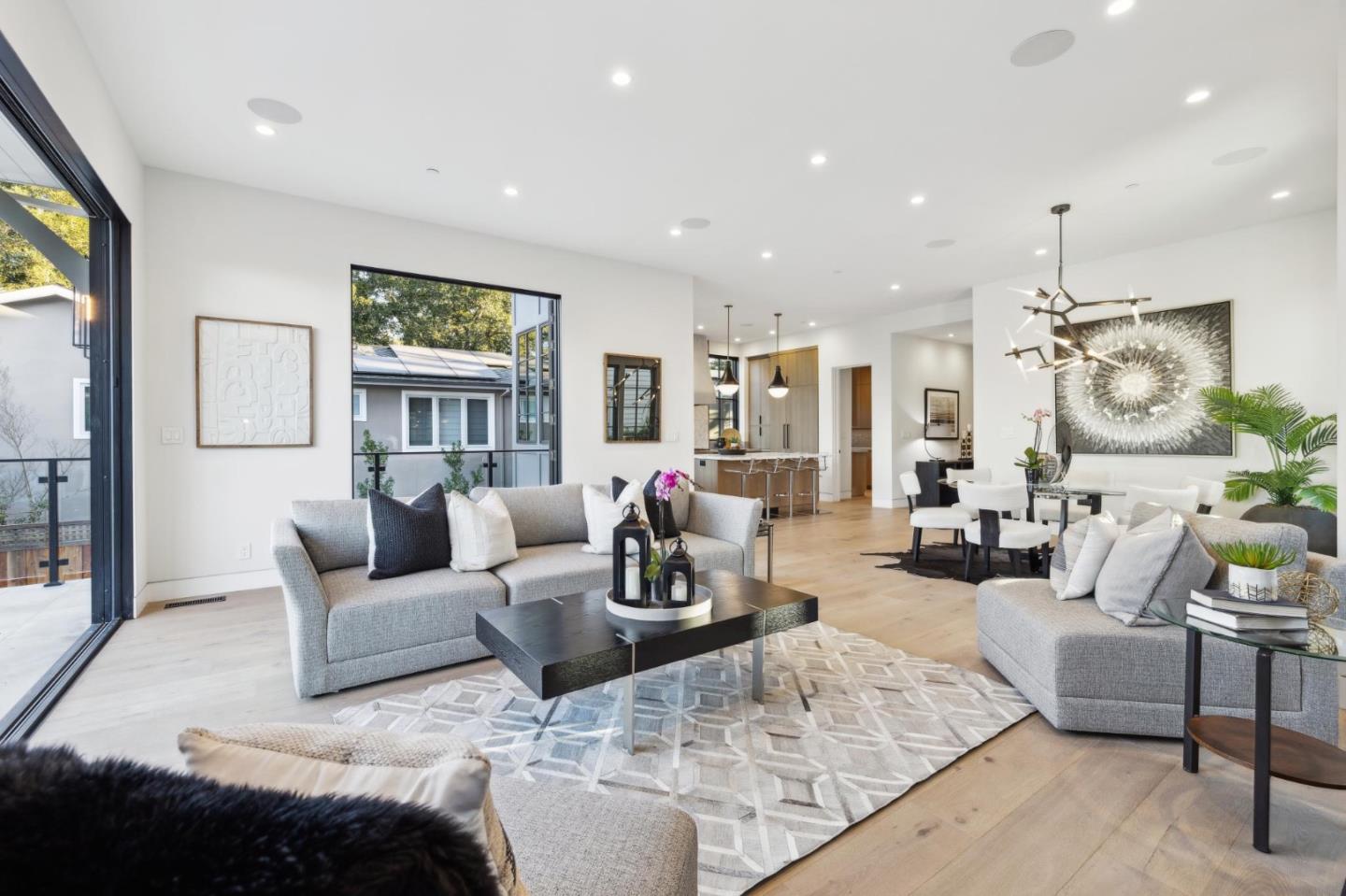 Detail Gallery Image 32 of 65 For 128 Elm Ave, Burlingame,  CA 94010 - 6 Beds | 7/1 Baths