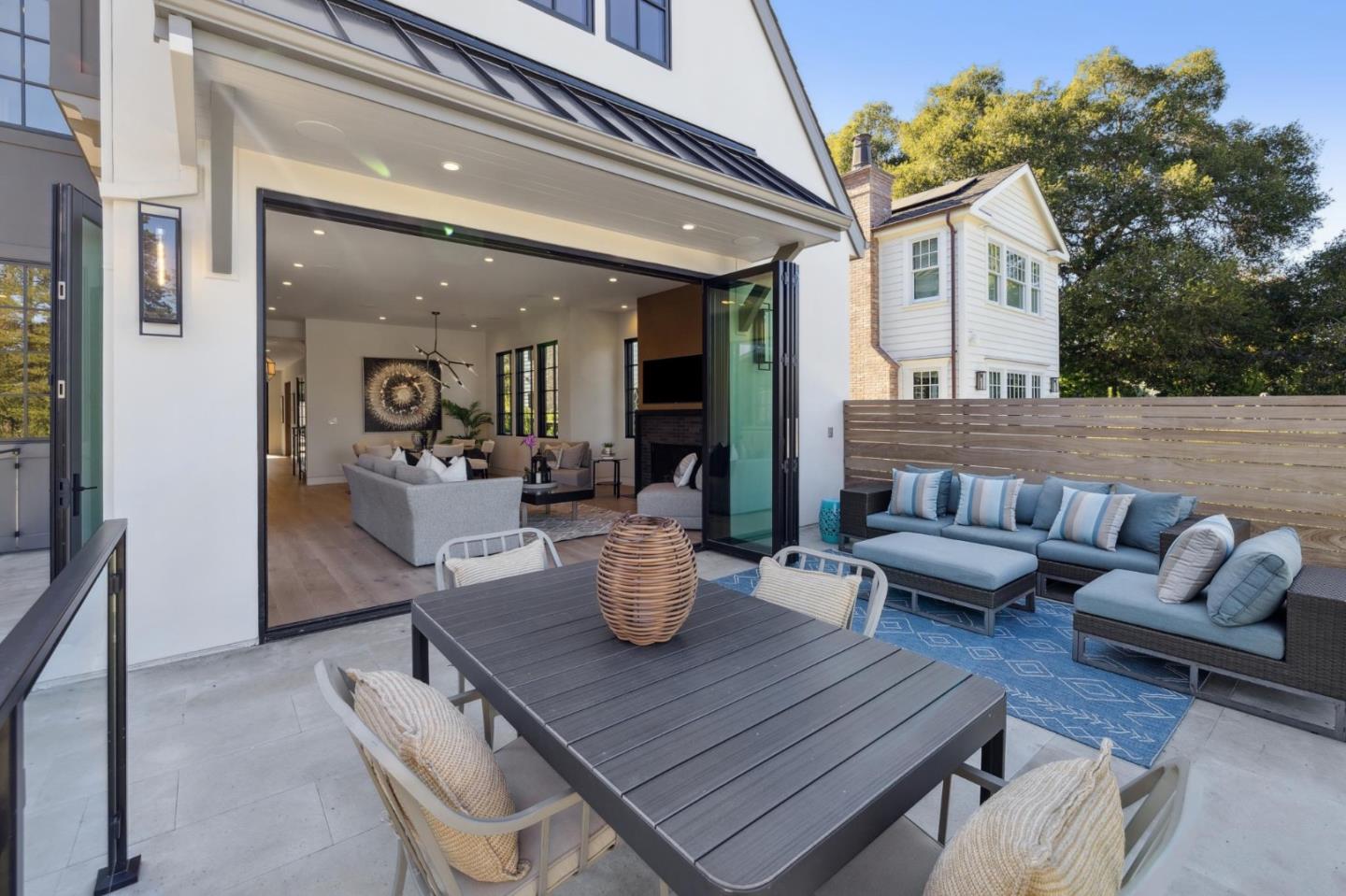 Detail Gallery Image 41 of 65 For 128 Elm Ave, Burlingame,  CA 94010 - 6 Beds | 7/1 Baths