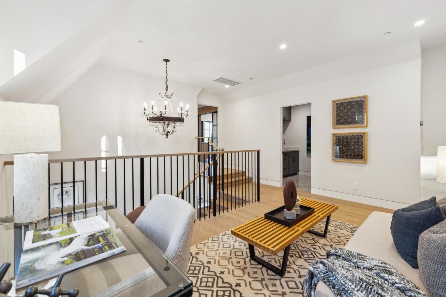 Detail Gallery Image 43 of 65 For 128 Elm Ave, Burlingame,  CA 94010 - 6 Beds | 7/1 Baths