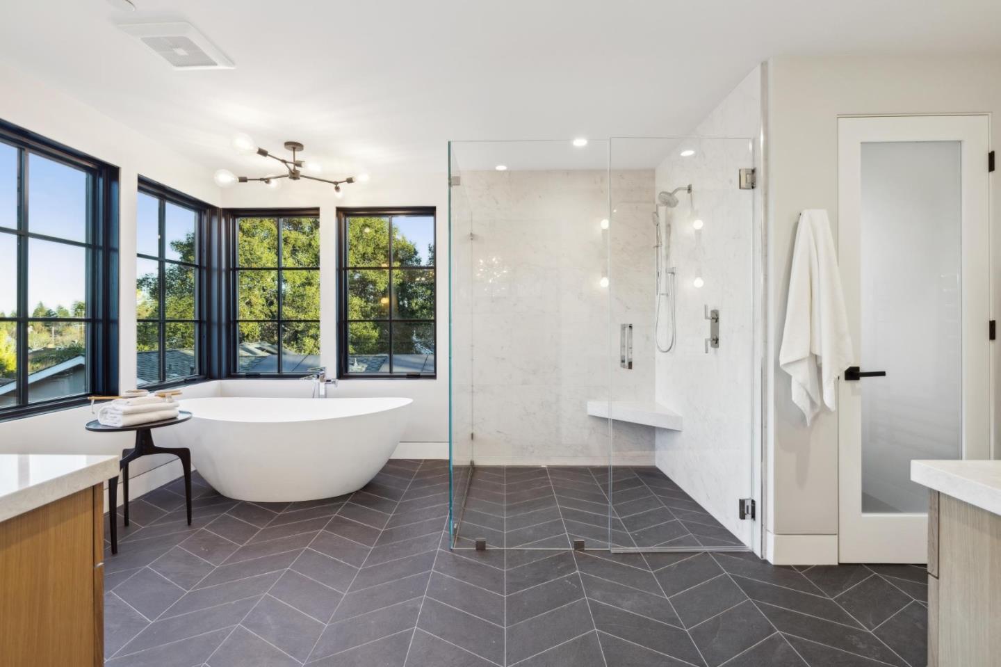 Detail Gallery Image 47 of 65 For 128 Elm Ave, Burlingame,  CA 94010 - 6 Beds | 7/1 Baths