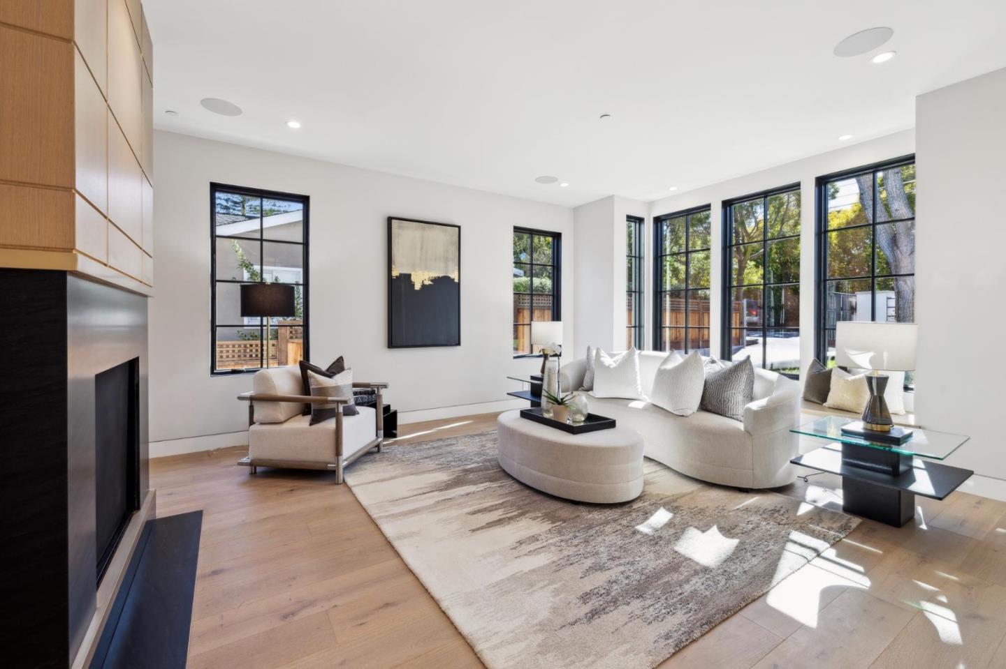 Detail Gallery Image 5 of 65 For 128 Elm Ave, Burlingame,  CA 94010 - 6 Beds | 7/1 Baths